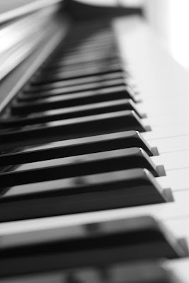 piano reflejo borroso
